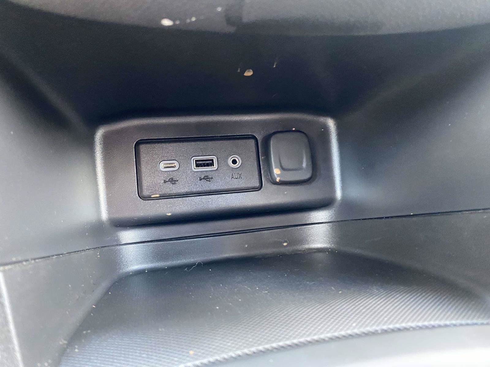 Used 2023 Chevrolet Equinox LT w/ Driver Convenience Package FWD image 27