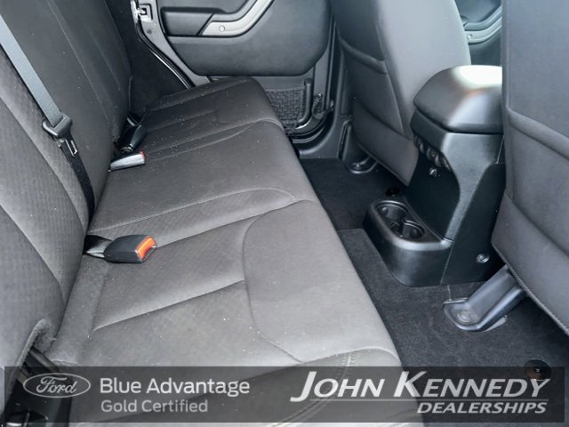 Used 2018 Jeep Wrangler Unlimited Sport S image 29