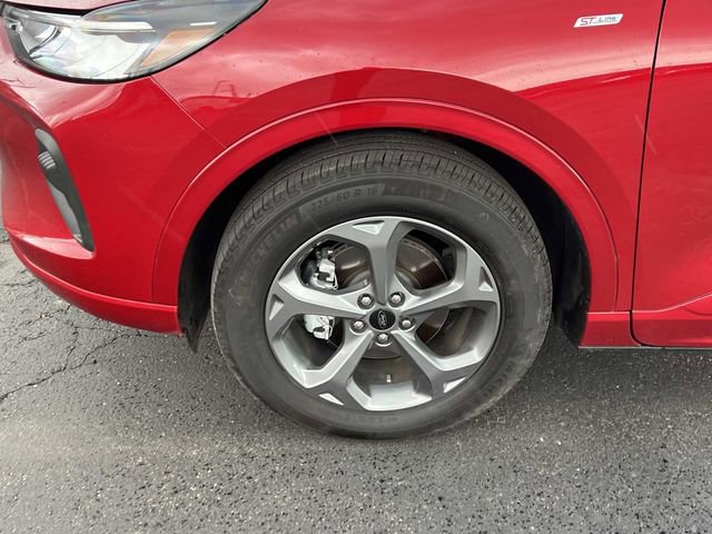 Certified 2024 Ford Escape ST-Line w/ Tech Pack #1 AWD/4WD image 9