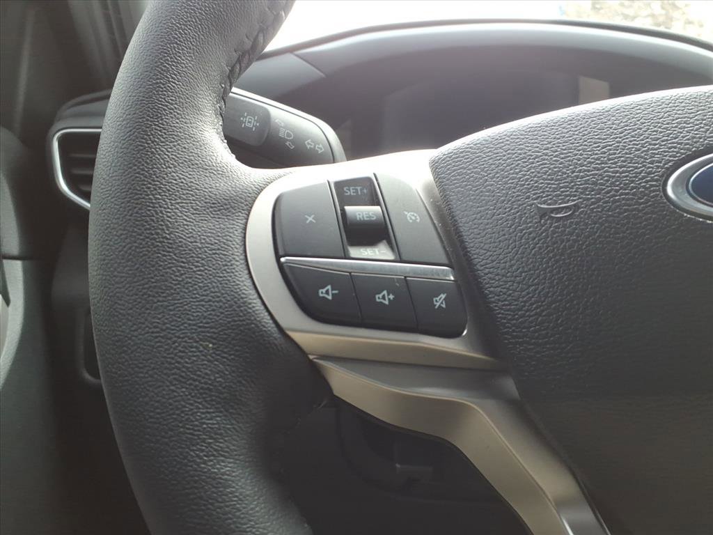 Certified 2024 Ford Explorer XLT w/ Equipment Group 202A image 17