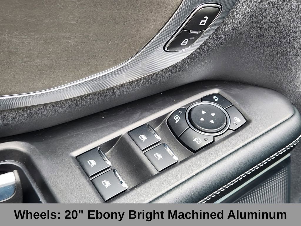 Certified 2025 Ford Expedition Max Platinum image 10