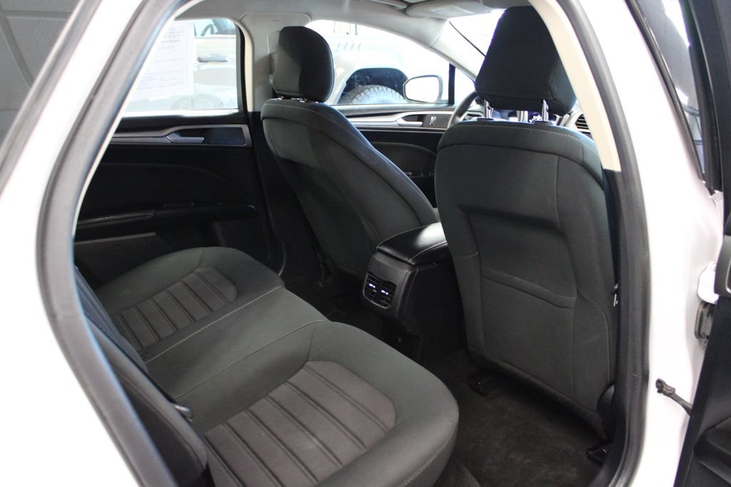 Certified 2020 Ford Fusion SE FWD image 27