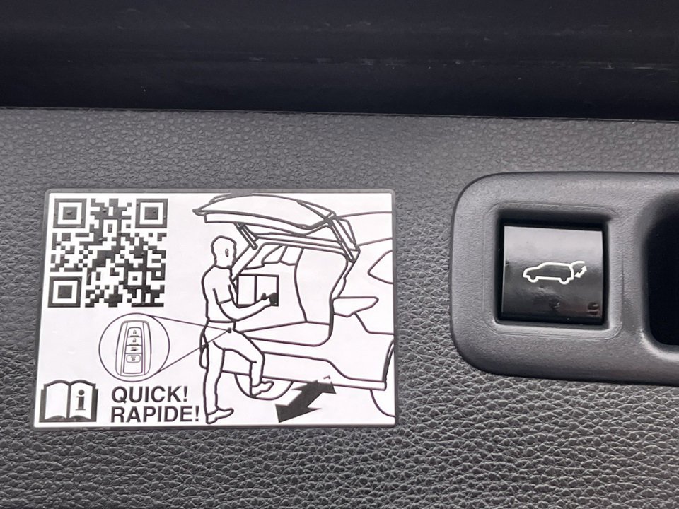 Used 2023 Toyota Highlander Limited image 41