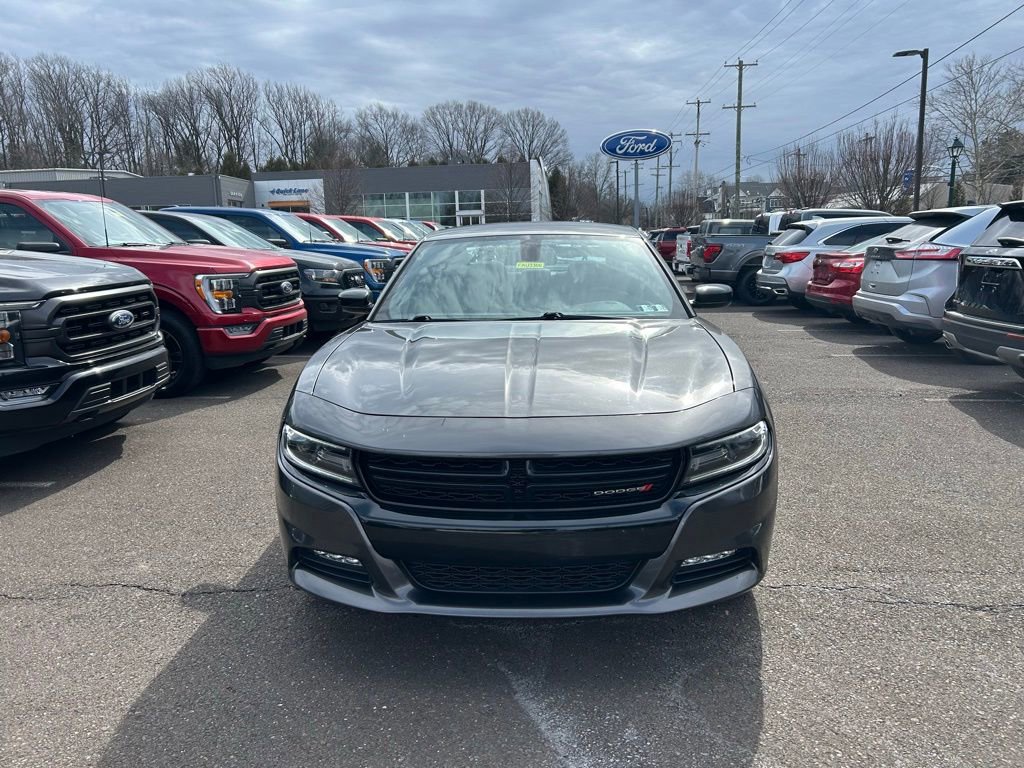 Used 2019 Dodge Charger SXT w/ Blacktop Package image 7