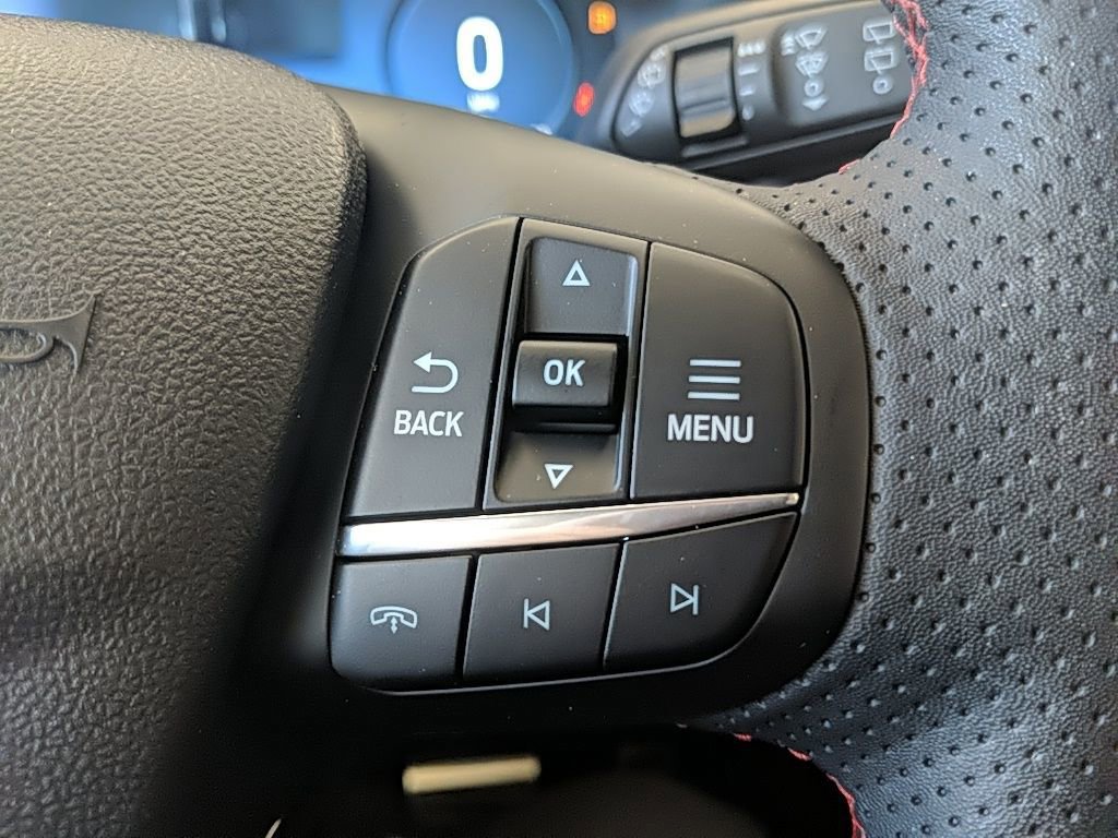 Certified 2023 Ford Escape ST-Line Elite w/ Premium Technology Package image 18