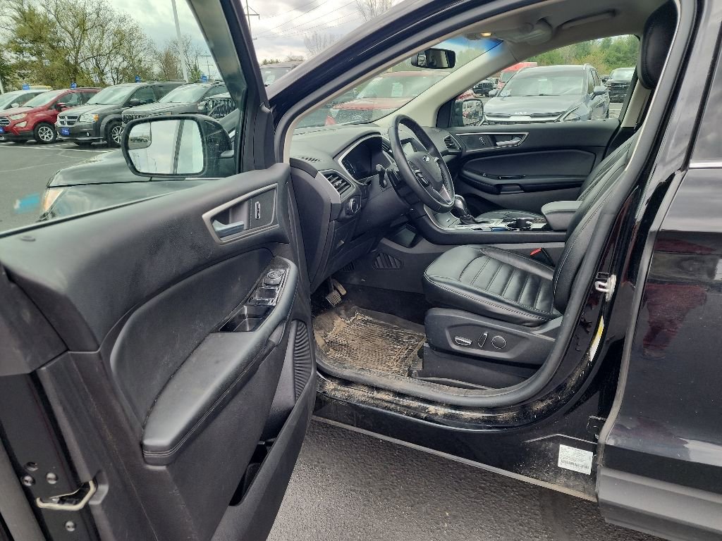 Certified 2017 Ford Edge SEL w/ Equipment Group 201A AWD/4WD image 15