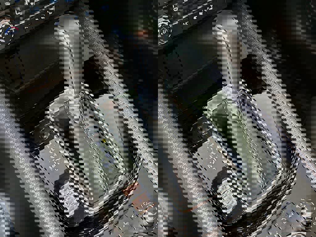 Used 2025 MAZDA CX-5 AWD 2.5 S w/ Select Package image 22