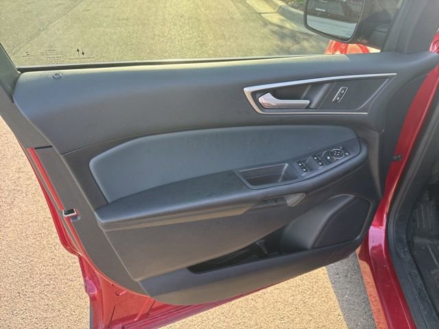 Certified 2022 Ford Edge SEL w/ Sport Appearance Package AWD/4WD image 8