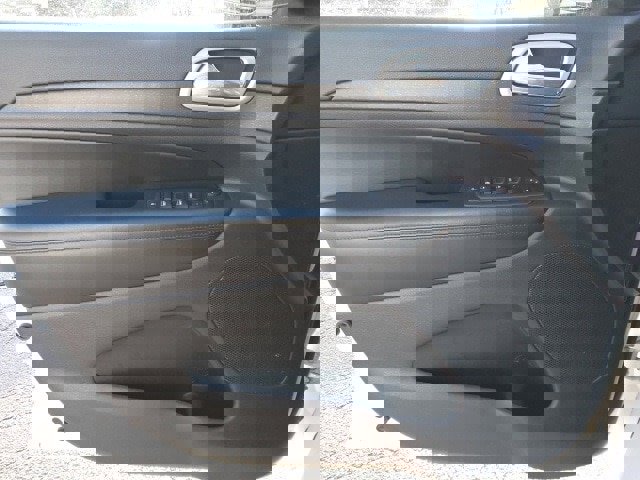 Used 2017 Jeep Grand Cherokee Altitude image 15