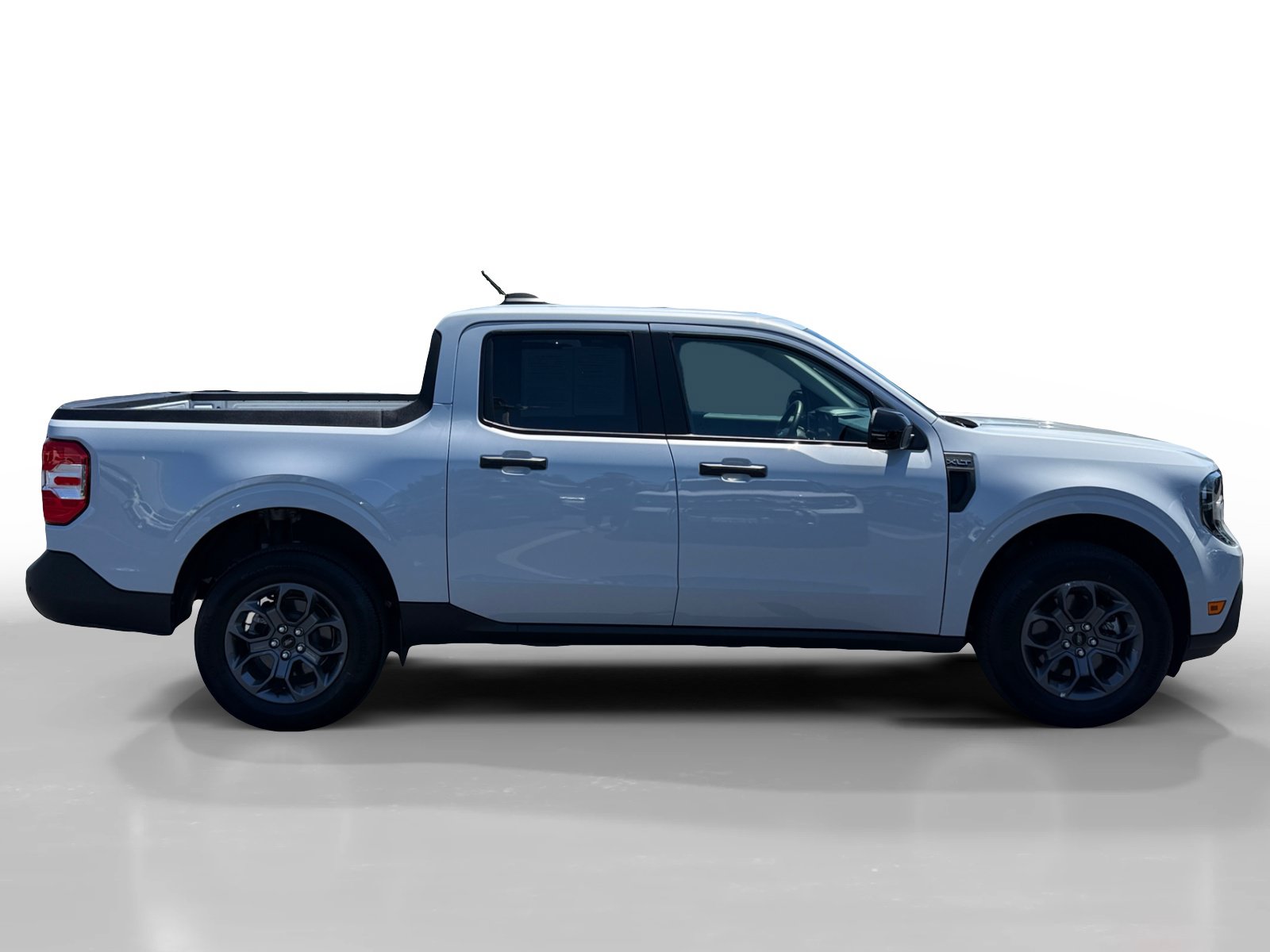 Certified 2025 Ford Maverick XLT w/ XLT Luxury Package AWD/4WD image 6