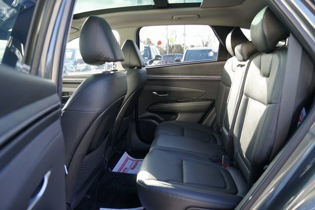 Used 2022 Hyundai Tucson Limited image 8