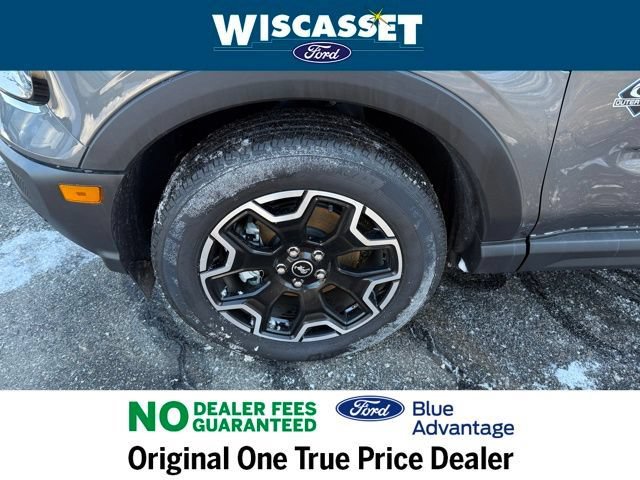 Certified 2025 Ford Bronco Sport Outer Banks w/ Outer Banks Tech Package+ AWD/4WD image 36