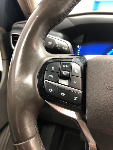 Certified 2022 Ford Explorer Platinum w/ Technology Package image 24