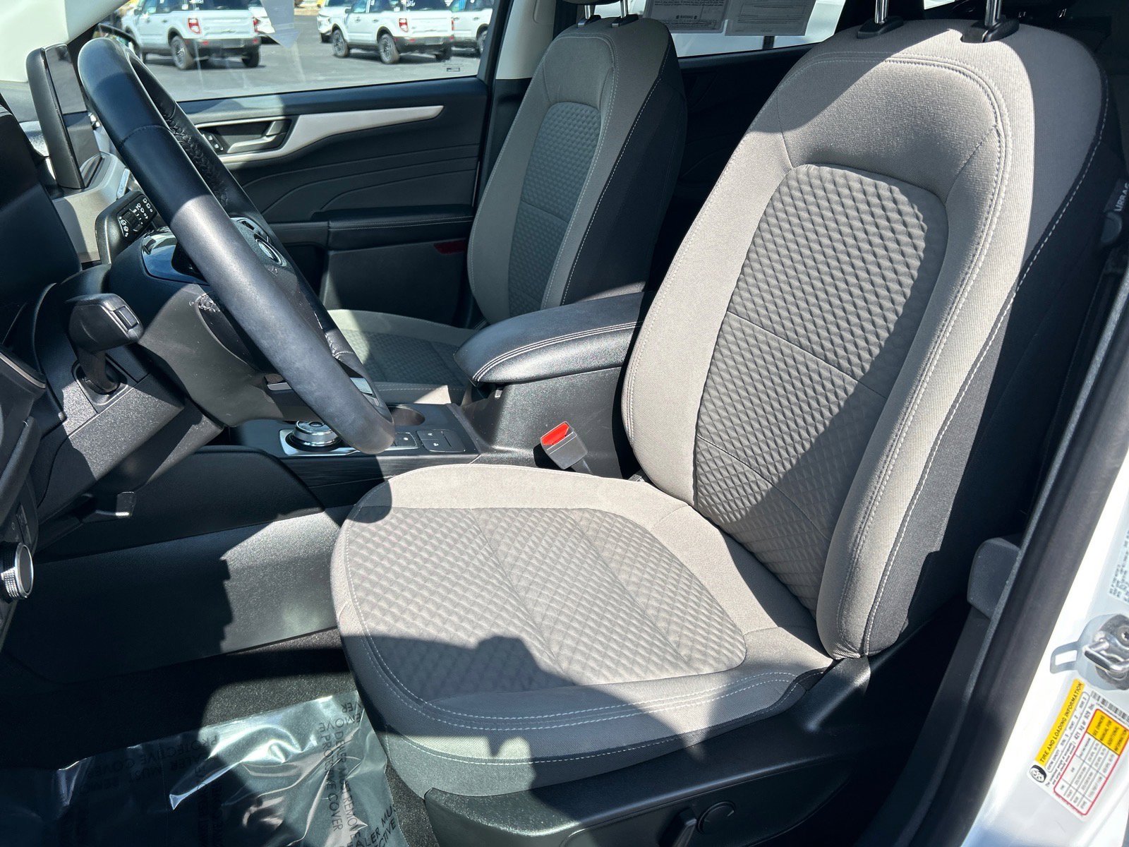 Certified 2022 Ford Escape SE w/ SE Sport Appearance Package AWD/4WD image 7