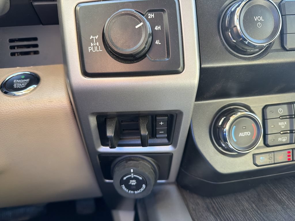 Certified 2020 Ford F250 Lariat w/ Lariat Ultimate Package AWD/4WD image 8
