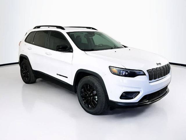 Used 2023 Jeep Cherokee Altitude Lux AWD/4WD image 24