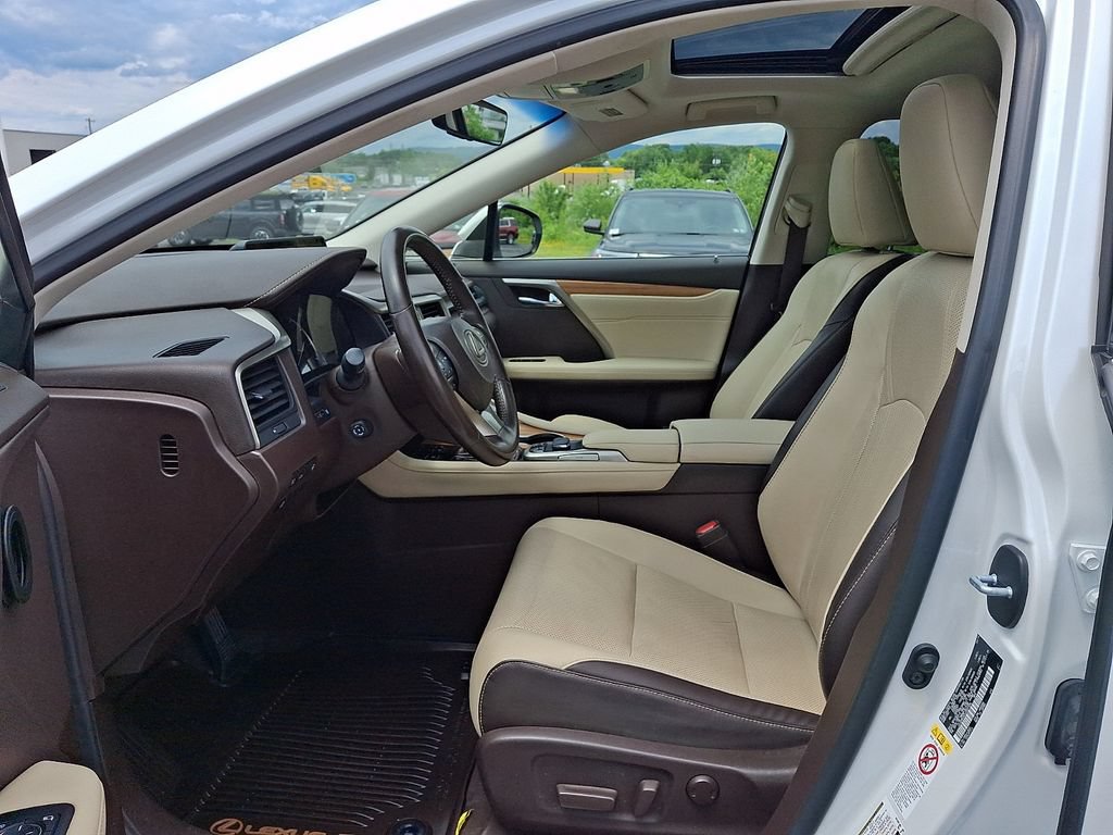 Used 2018 Lexus RX 450hL Premium w/ Premium Package AWD/4WD image 13