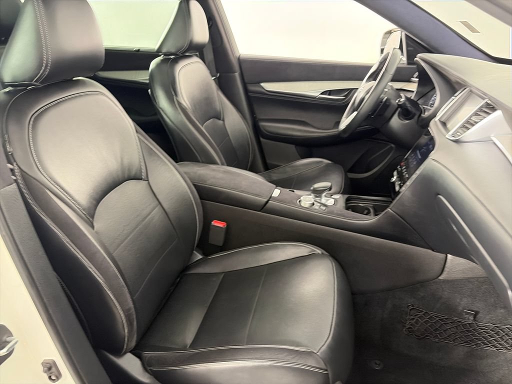 Used 2019 INFINITI QX50 Essential w/ Sensory Package AWD/4WD image 31
