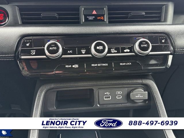 Used 2023 Honda Pilot Touring image 24