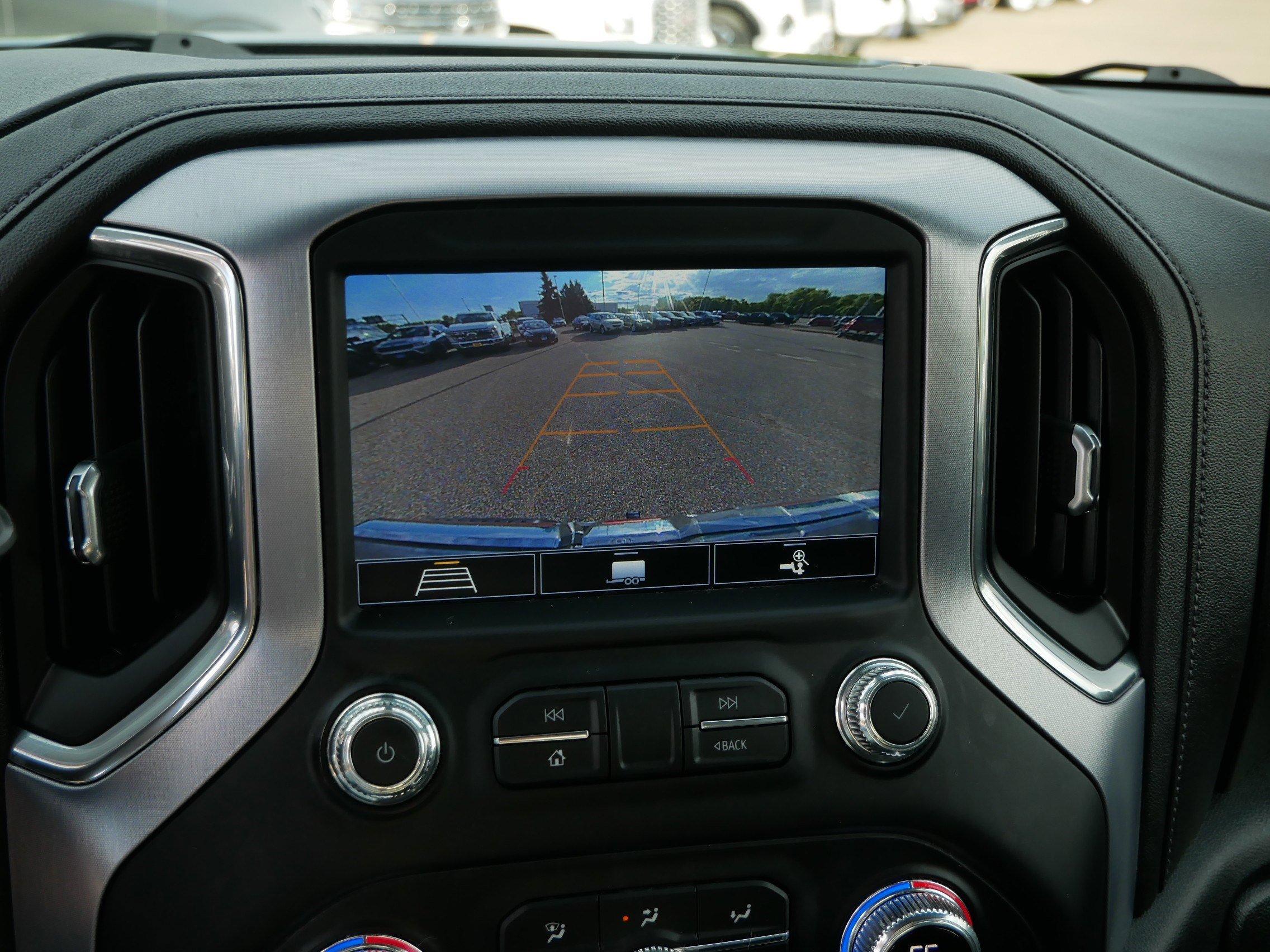 Used 2020 GMC Sierra 1500 SLT w/ SLT Premium Plus Package AWD/4WD image 34