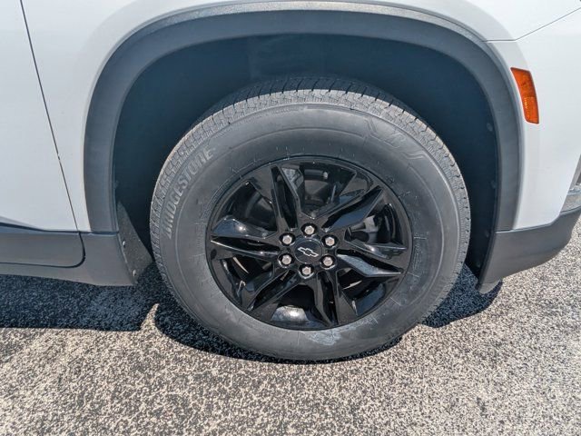 Used 2023 Chevrolet Traverse LT FWD image 34