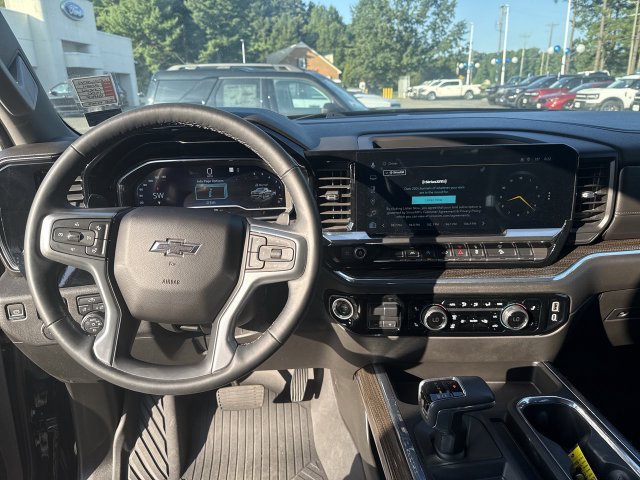 Used 2024 Chevrolet Silverado 1500 RST AWD/4WD image 25