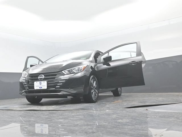 Used 2024 Nissan Versa SV FWD image 29