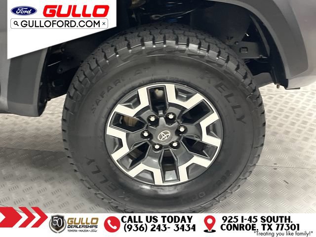 Used 2022 Toyota Tacoma TRD Off-Road w/ Technology Package AWD/4WD image 30