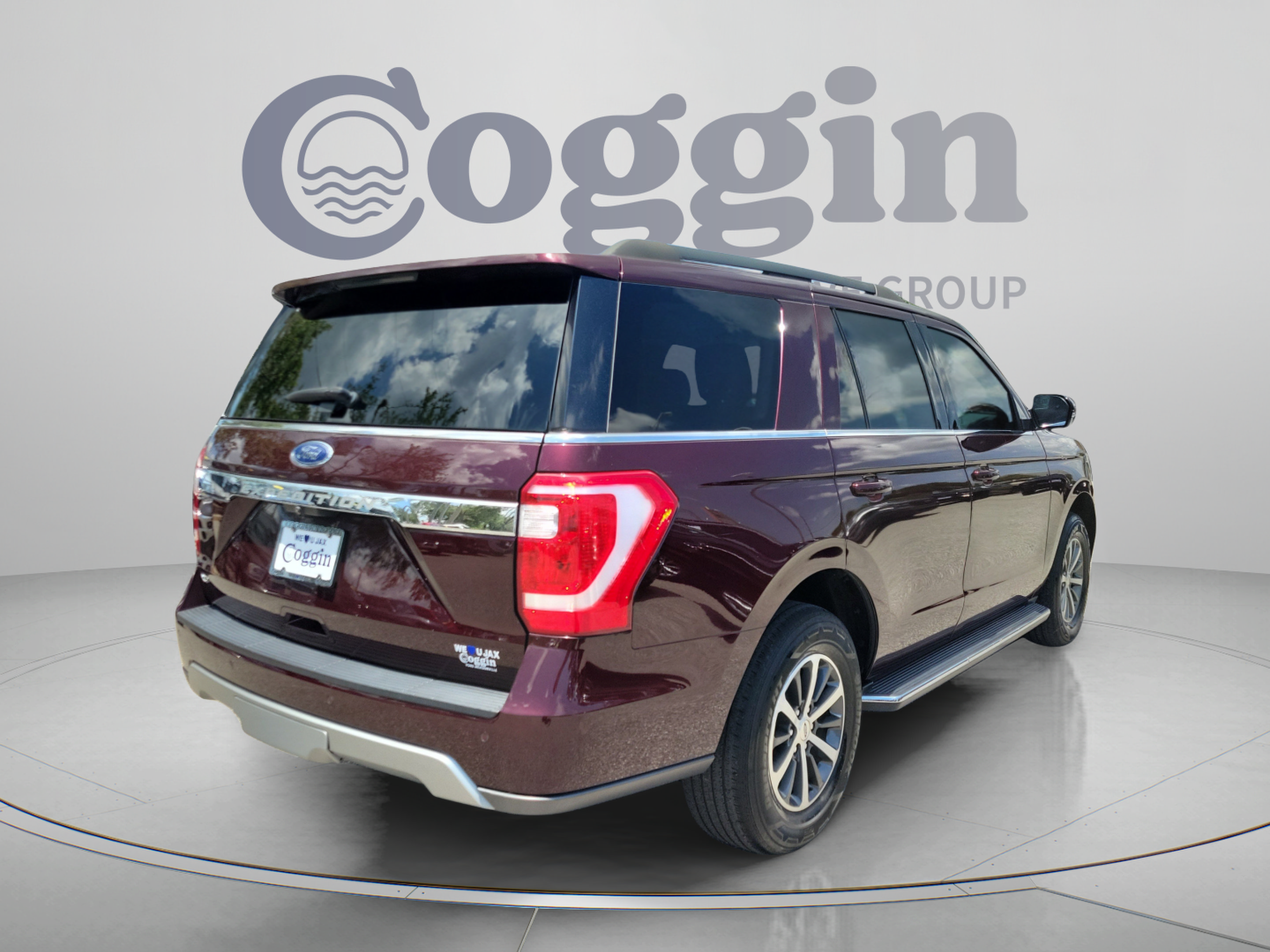 Certified 2020 Ford Expedition XLT w/ Equipment Group 202A RWD image 3
