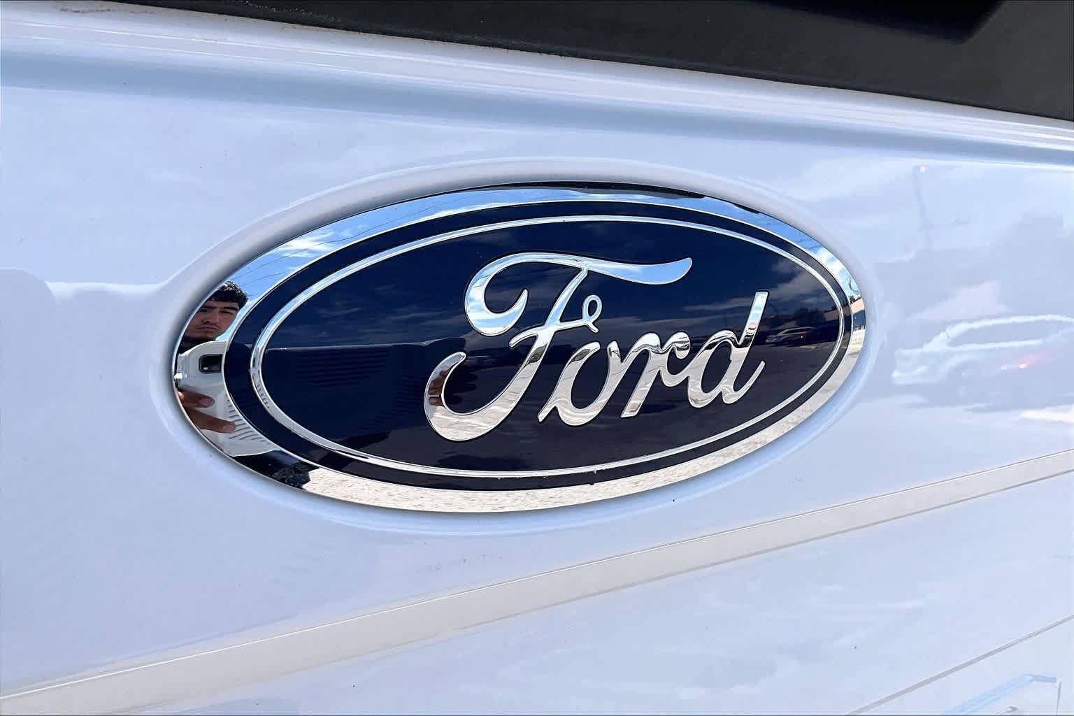 Certified 2020 Ford F350 XL w/ STX Appearance Package AWD/4WD image 29