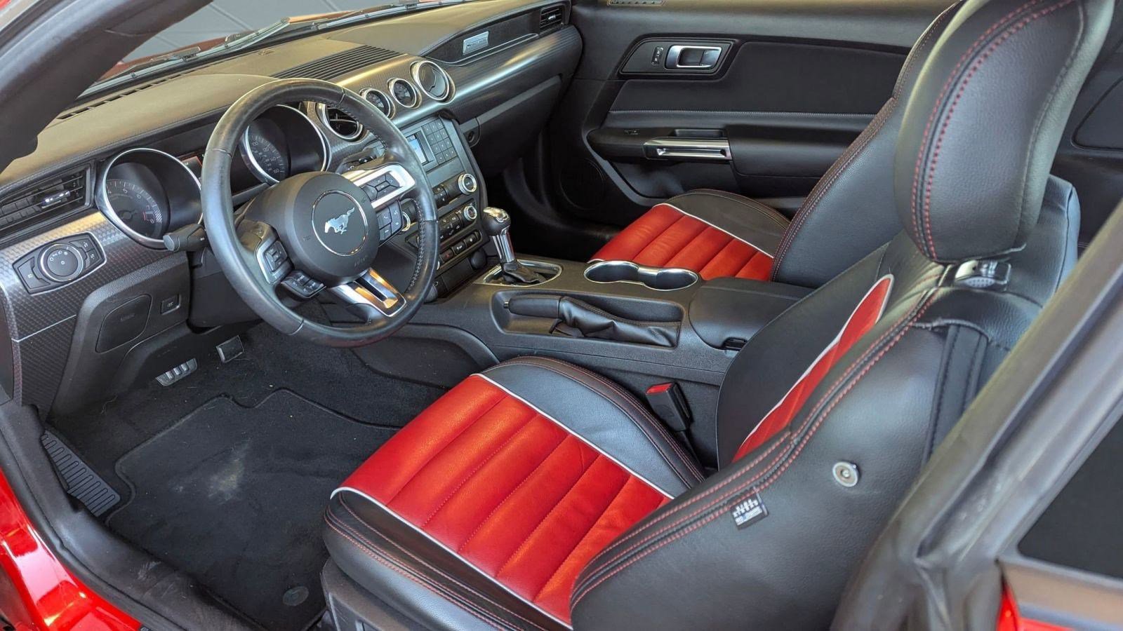 Certified 2019 Ford Mustang GT w/ GT Performance Package image 10