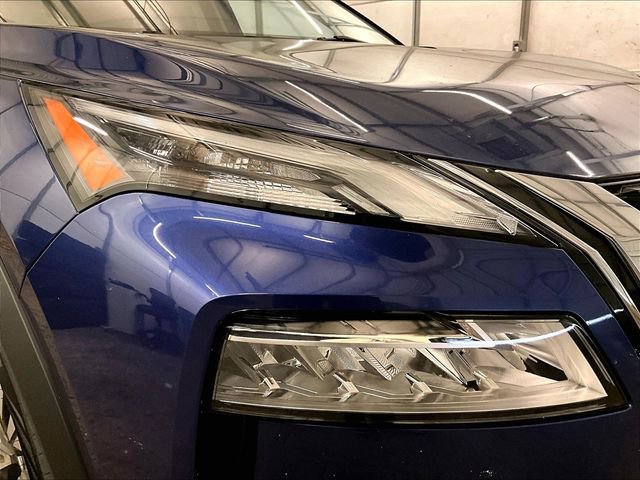 Used 2021 Nissan Rogue SV AWD/4WD image 27