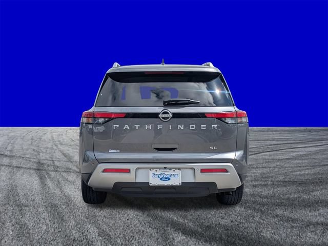 Used 2025 Nissan Pathfinder SL FWD image 5