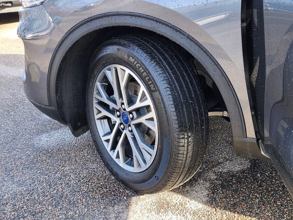 Certified 2022 Ford Escape SEL w/ Technology Package image 34