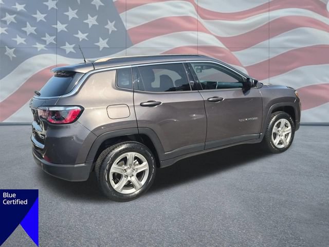 Used 2023 Jeep Compass Latitude AWD/4WD image 3