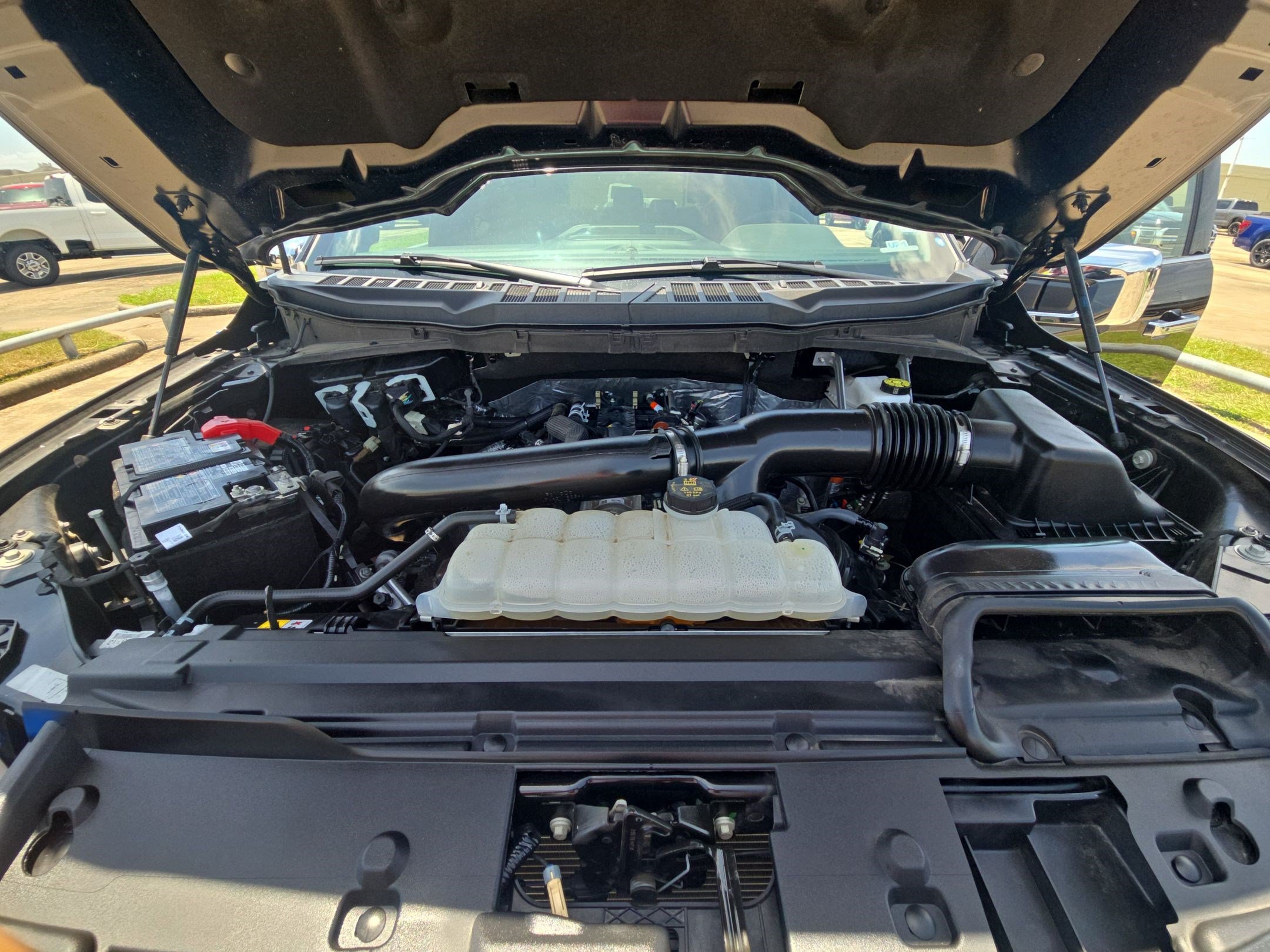 Certified 2025 Ford F150 Lariat AWD/4WD image 35