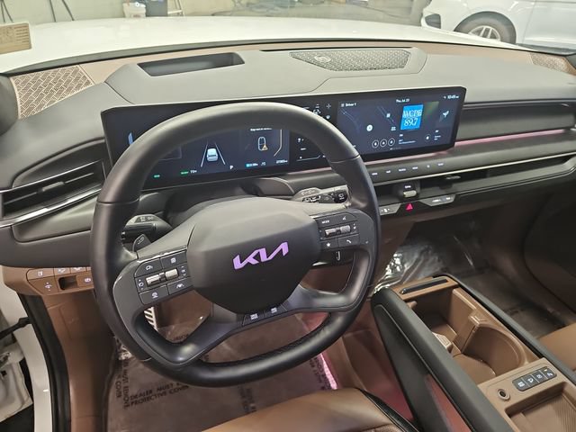 Used 2024 Kia EV9 GT-Line AWD/4WD image 16