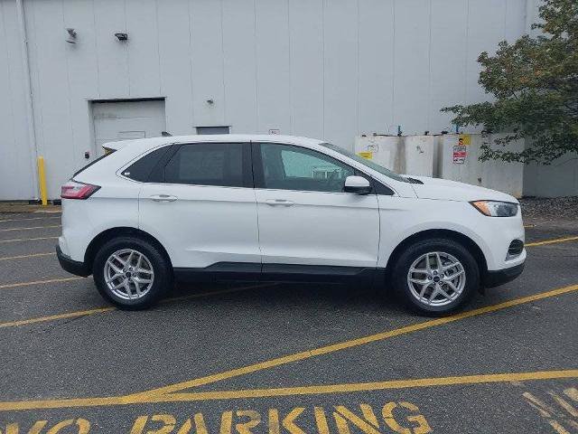 Certified 2024 Ford Edge SEL AWD/4WD image 9