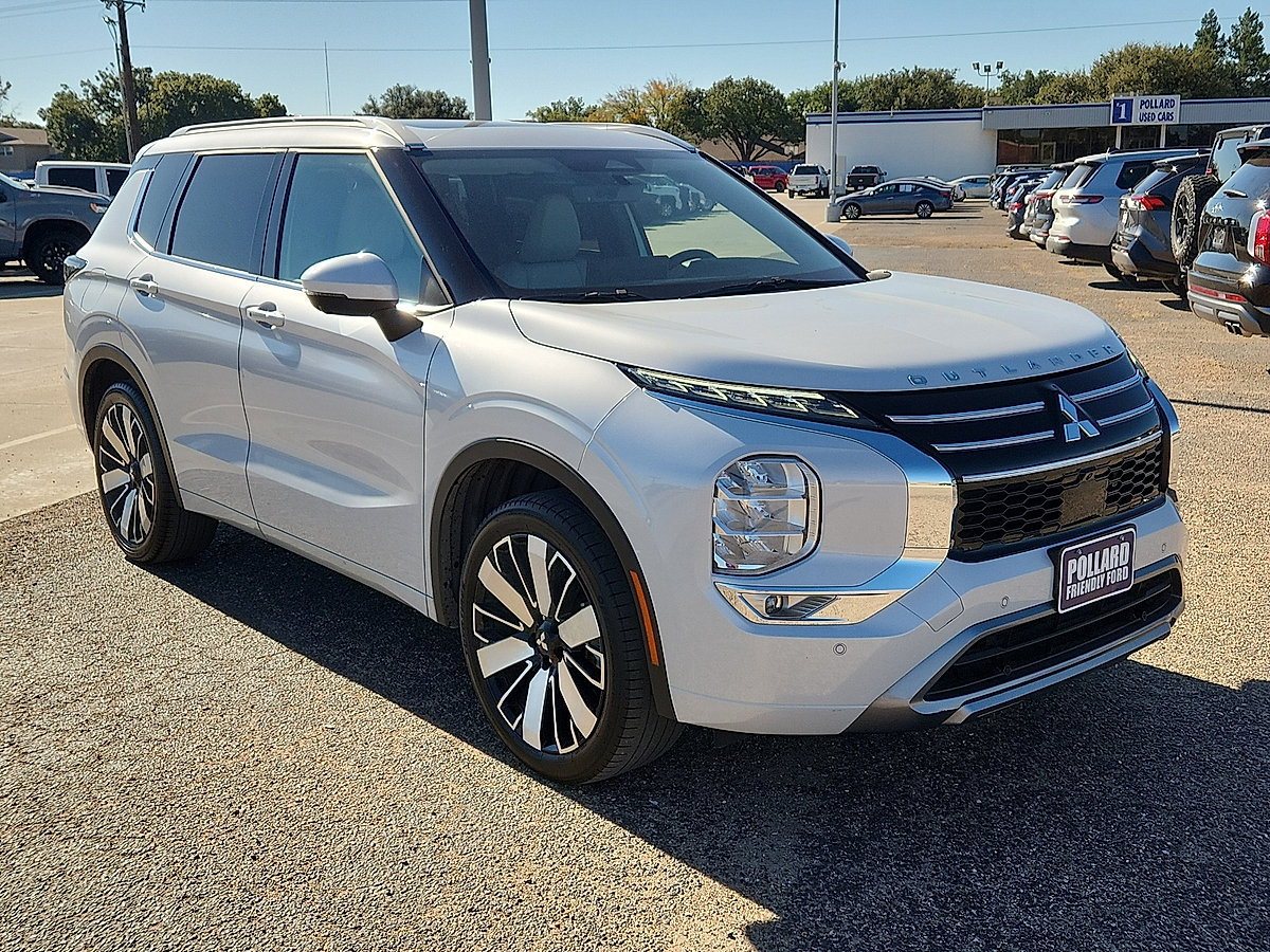 Used 2025 Mitsubishi Outlander SEL FWD image 6