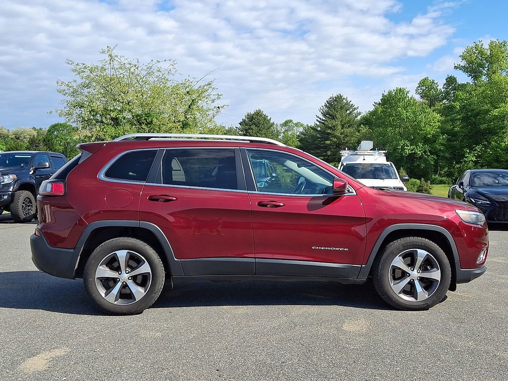 Used 2019 Jeep Cherokee Limited AWD/4WD image 7