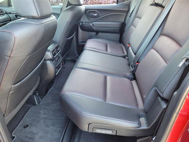 Used 2025 Honda Ridgeline Black Edition image 19