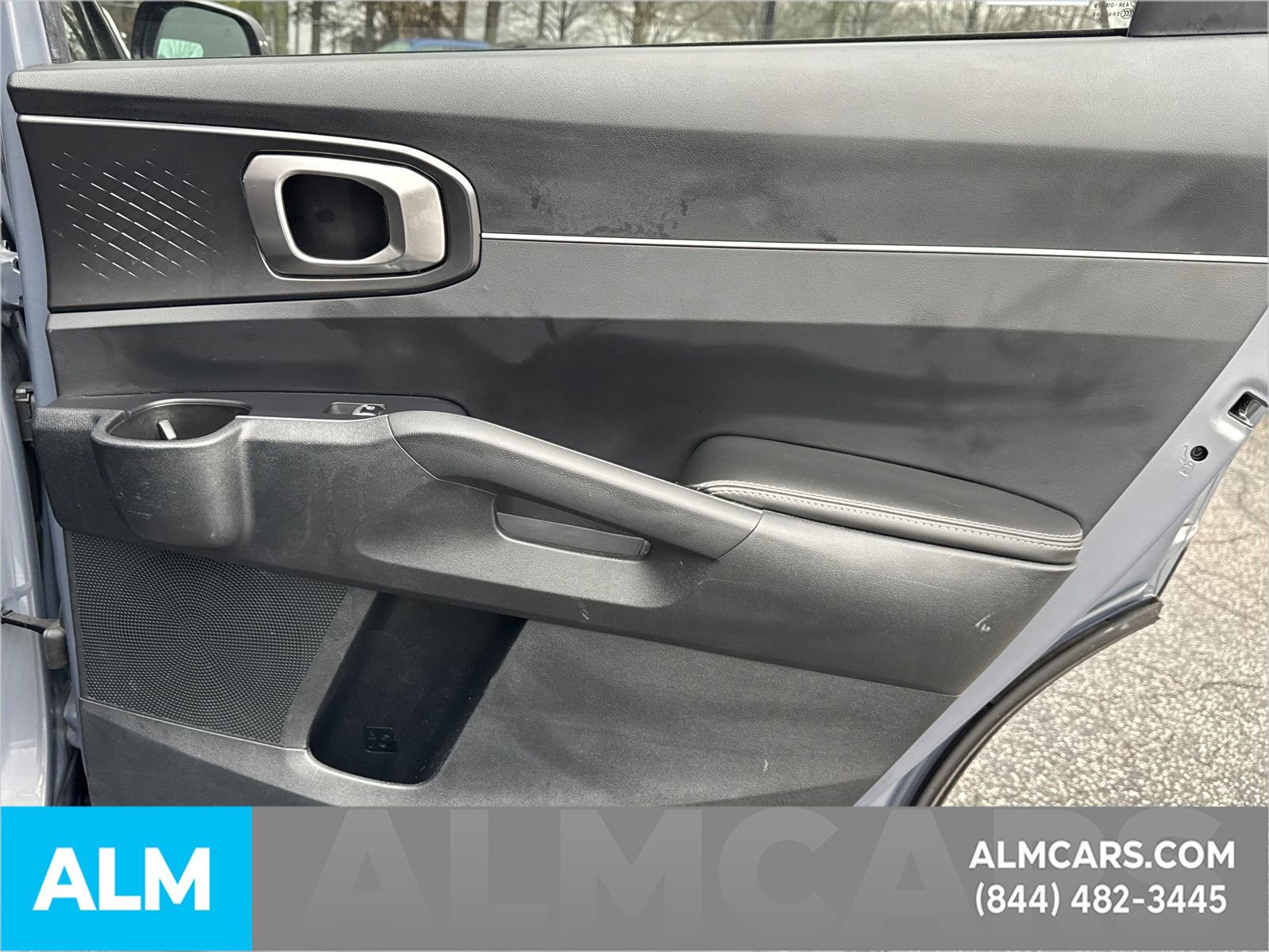 Used 2024 Kia Sorento S image 22