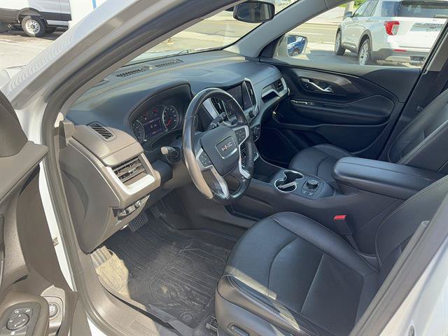 Used 2020 GMC Terrain SLT w/ Preferred Package AWD/4WD image 3