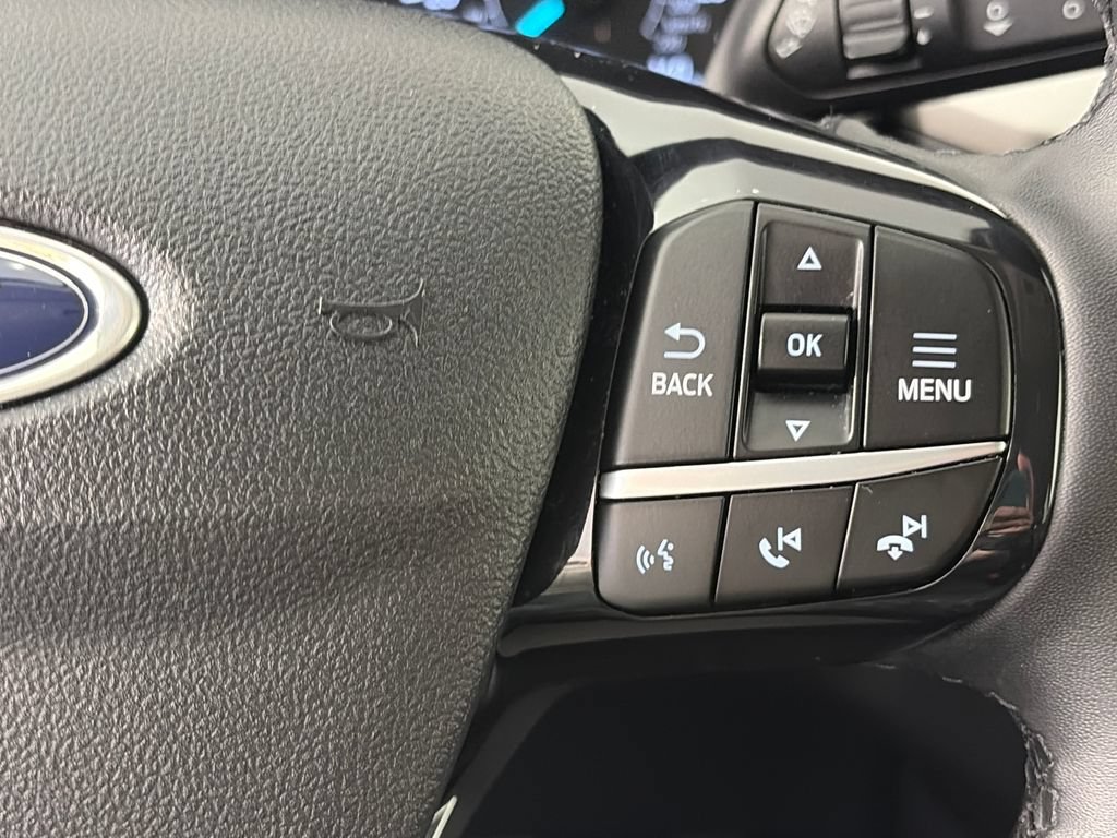Certified 2022 Ford Escape SE w/ SE Sport Appearance Package AWD/4WD image 18