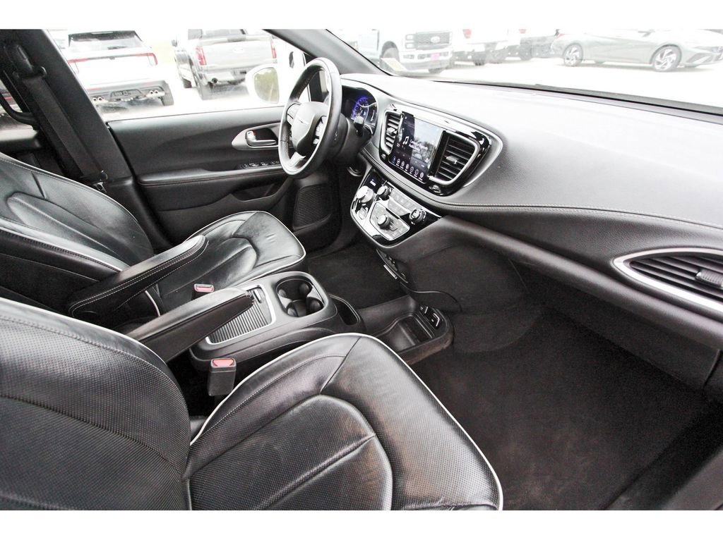 Used 2018 Chrysler Pacifica Limited w/ Advanced Safetytec Group image 28