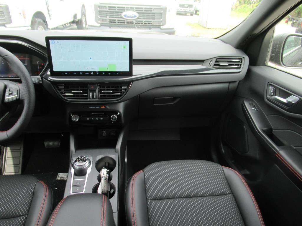 Certified 2025 Ford Escape ST-Line w/ Tech Pack #1 image 14