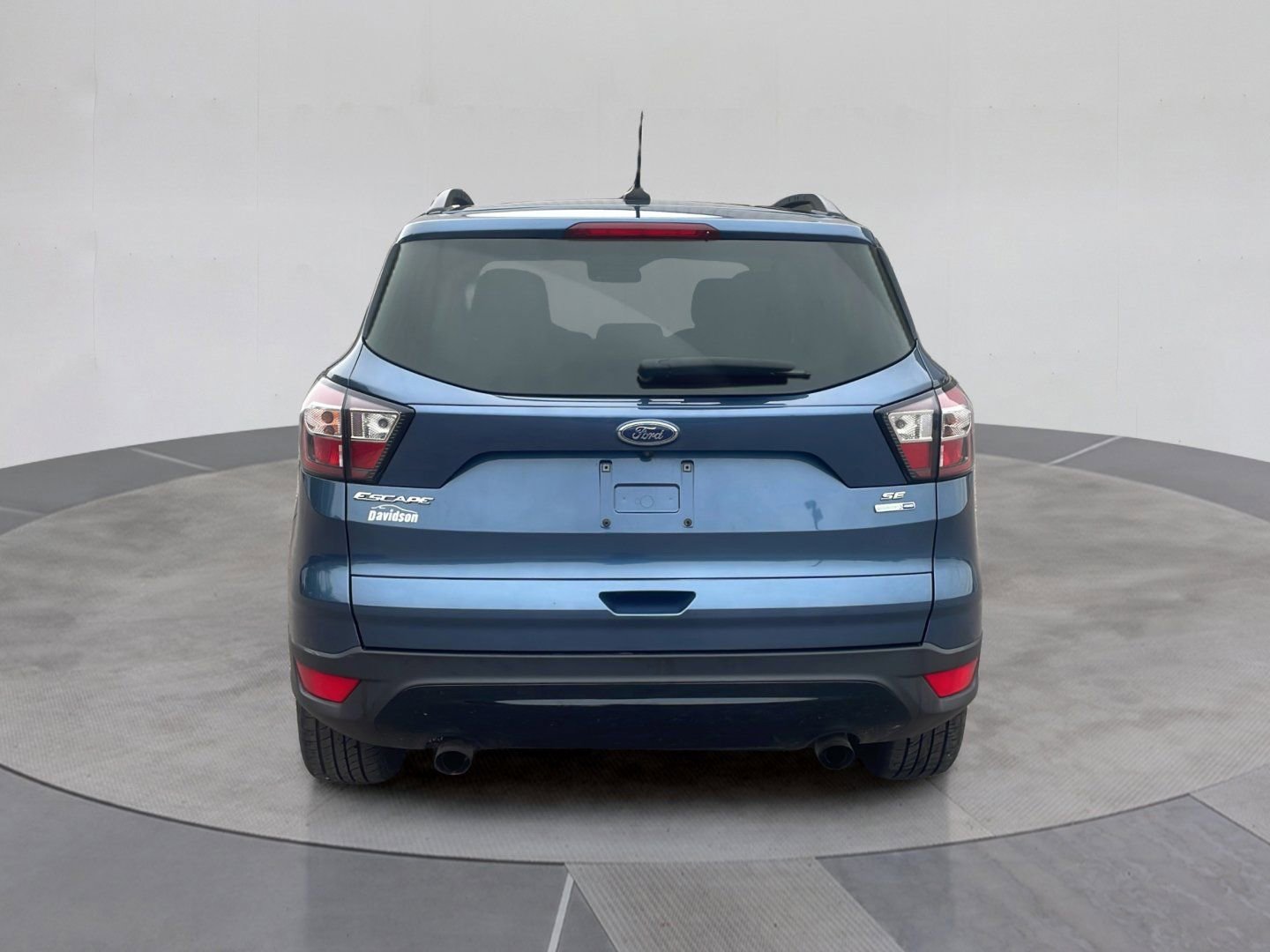 Certified 2018 Ford Escape SE w/ SE Sport Appearance Package AWD/4WD image 5