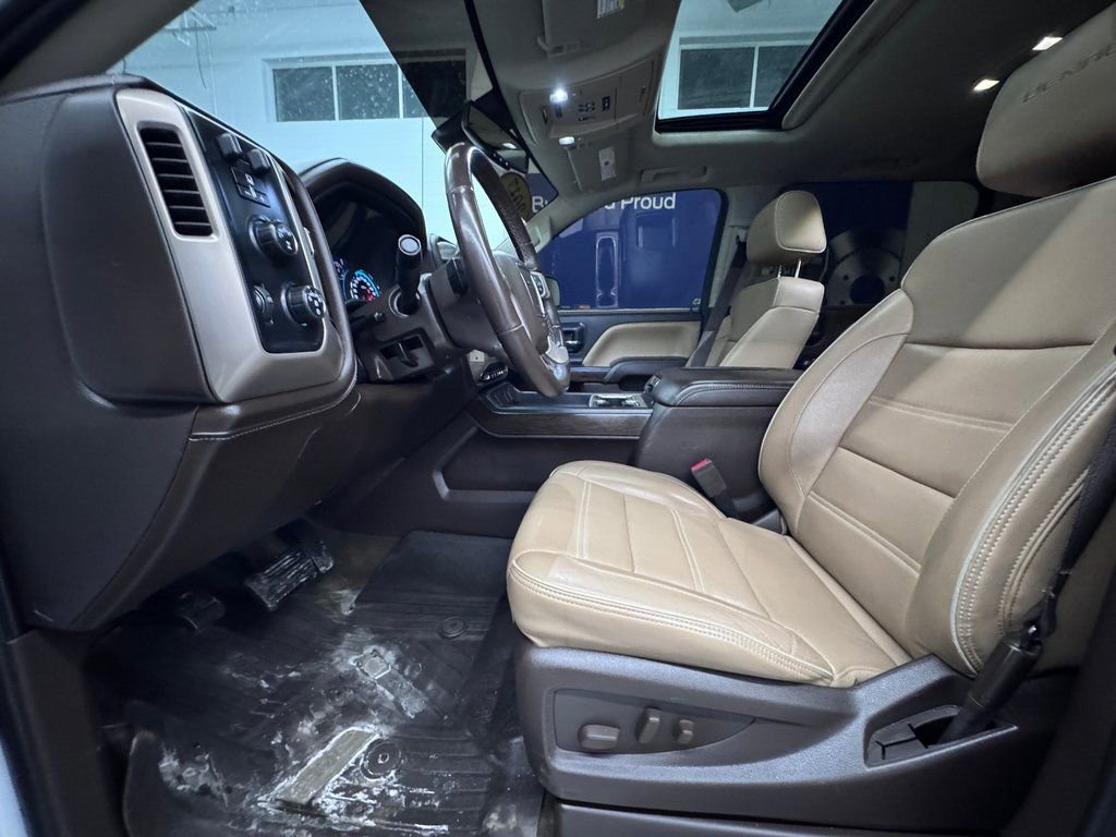 Used 2017 GMC Sierra 1500 Denali w/ Denali Ultimate Package AWD/4WD image 13