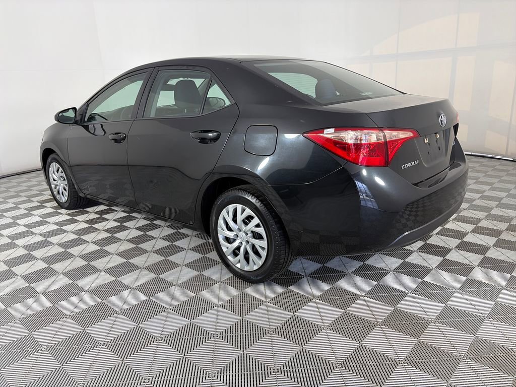 Used 2019 Toyota Corolla LE FWD image 5