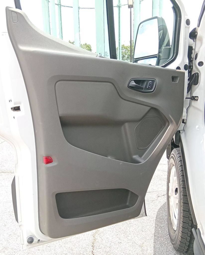 Certified 2024 Ford Transit 350 XLT RWD image 15